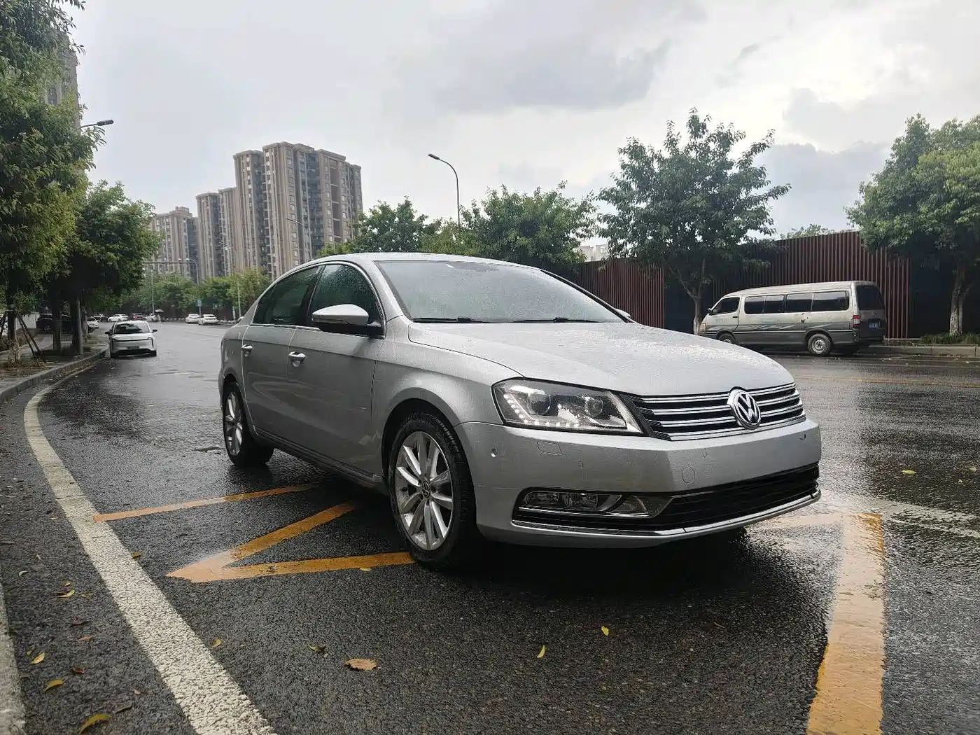 Фото 3 - Volkswagen Magotan