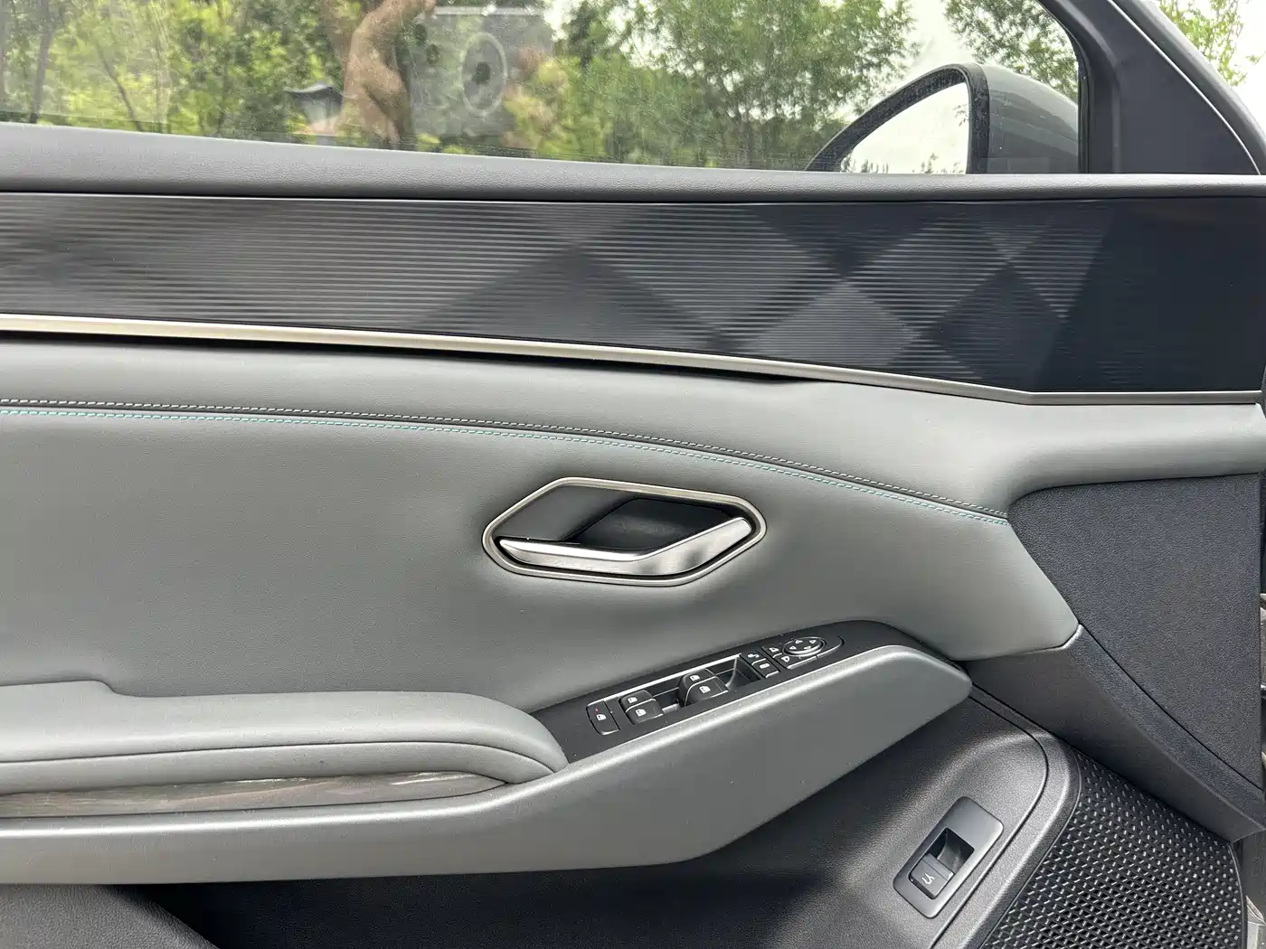 BYD Qin L 2025 DM-i Smart Drive Edition 80KM Leading фото 14