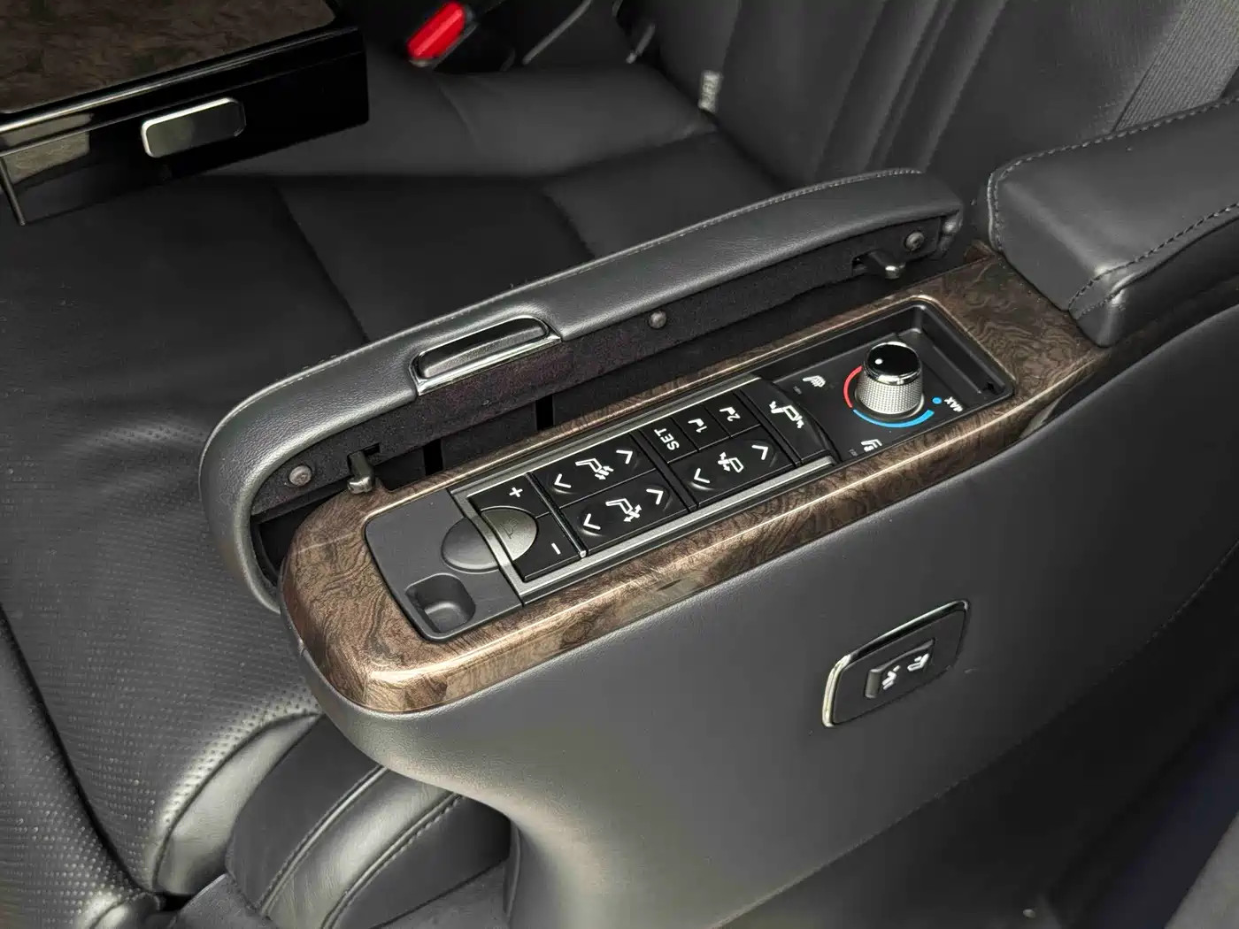 Toyota Alphard 2018 Facelift 3.5L Premium Edition фото 9