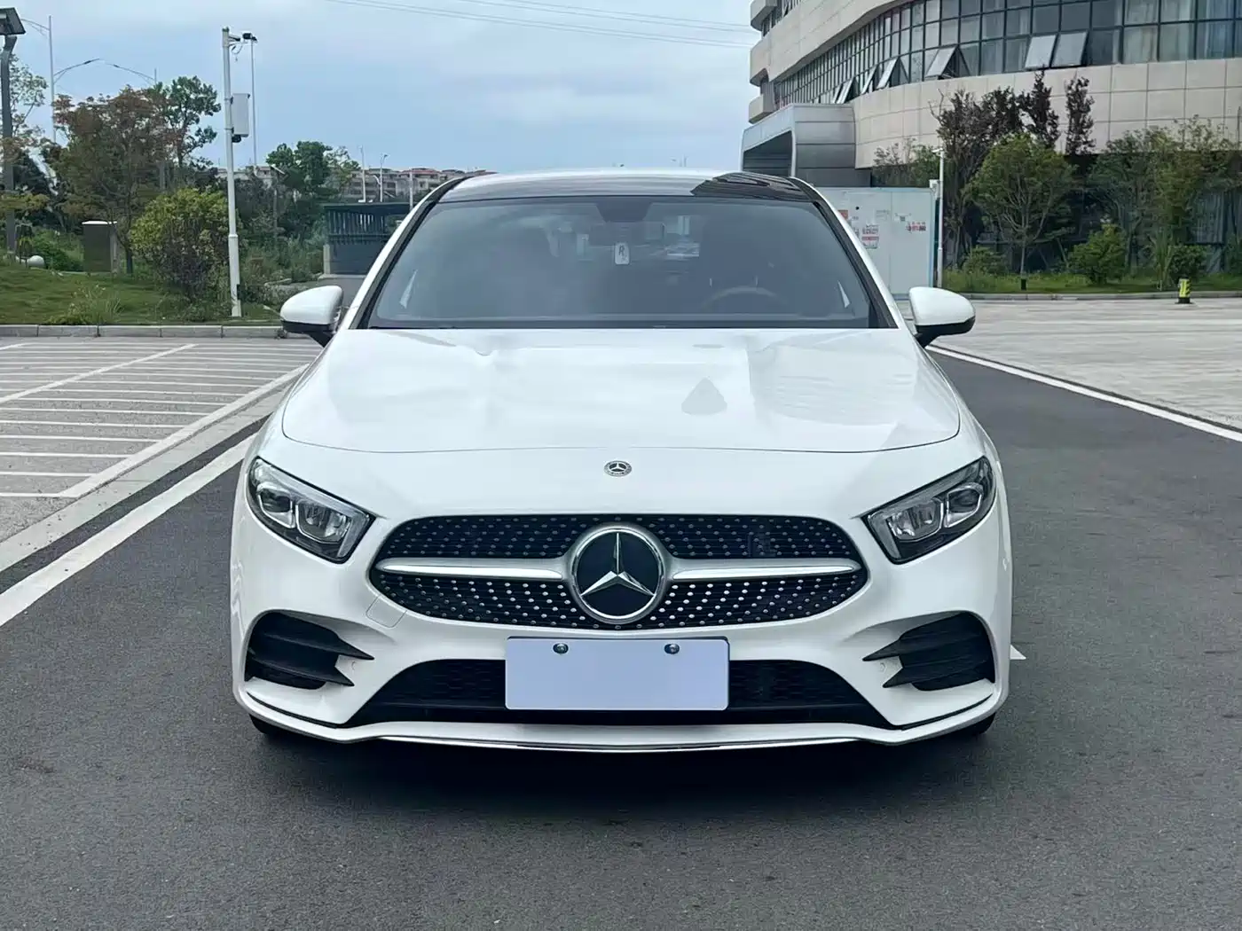 Mercedes-Benz A-Class 2020 A 200 L Sport Sedan фото 2