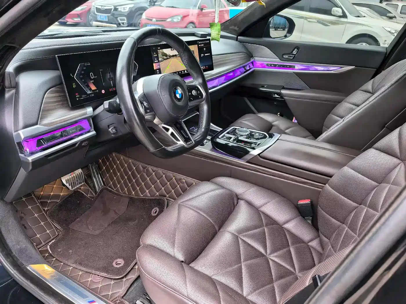 Photo 9 - BMW 7 Series
