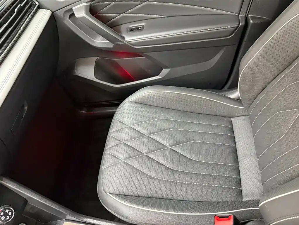 Volkswagen Tiguan L 2023 280TSI 2WD Trend Limited Edition фото 18