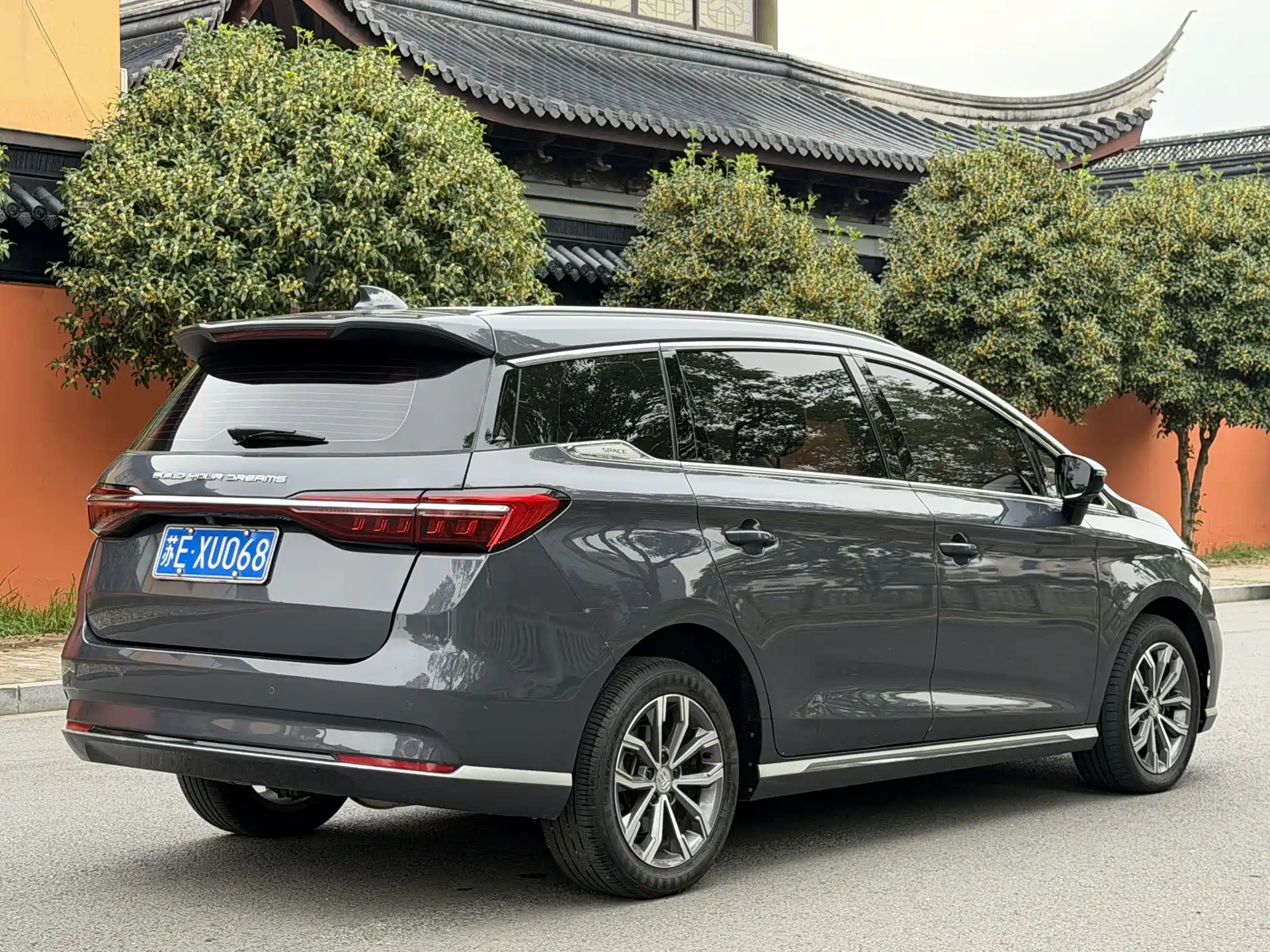 Фото 9 - BYD Song MAX