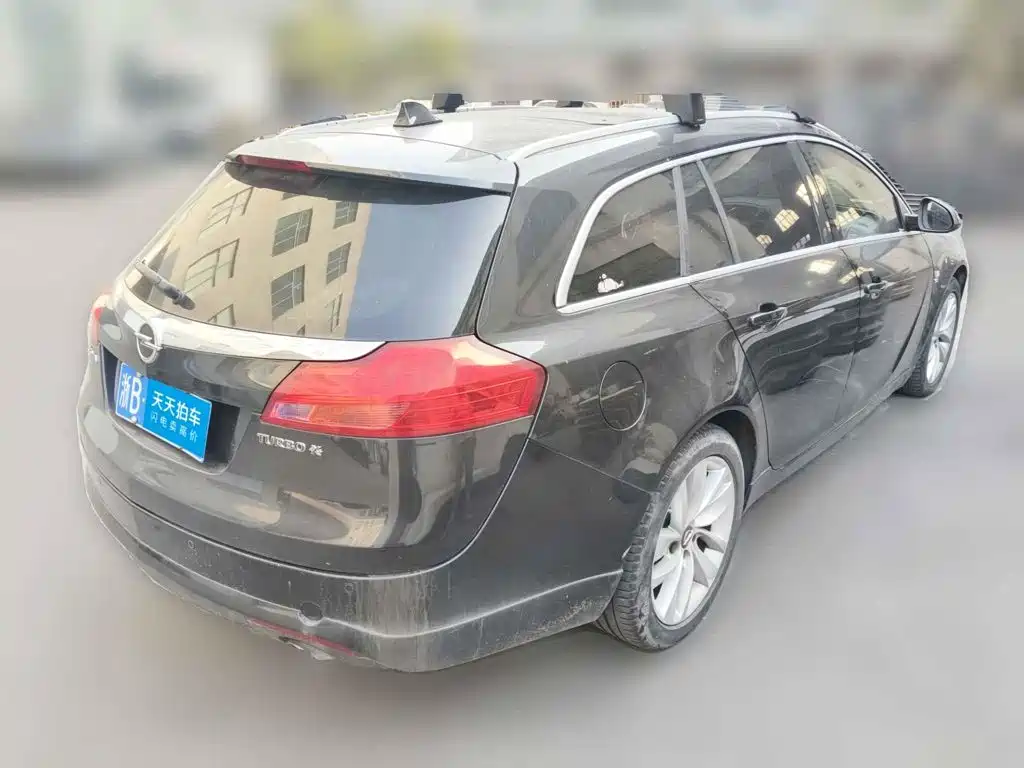 Opel Insignia 2014 2013 2.0T AWD Sport