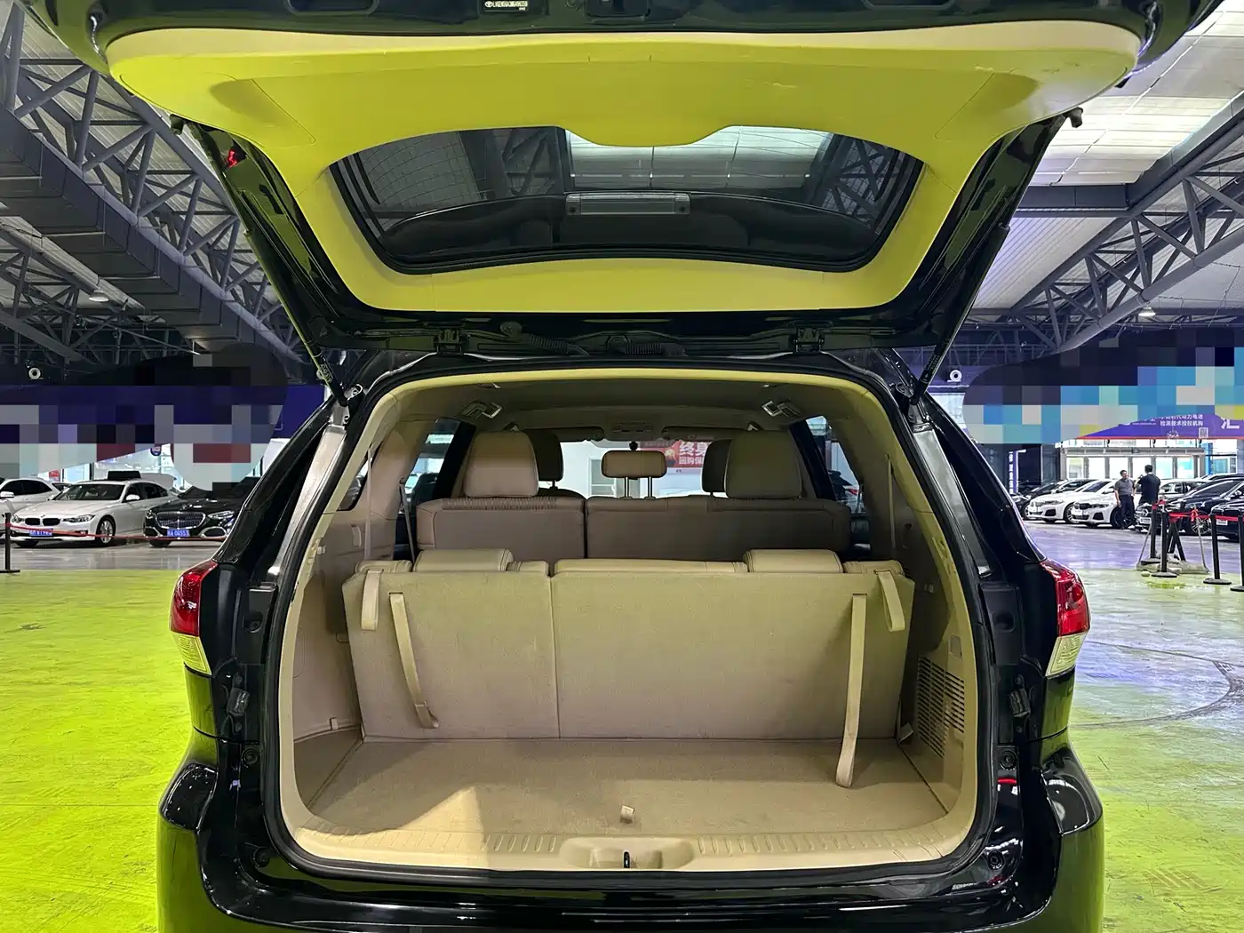 TOYOTA HIGHLANDER