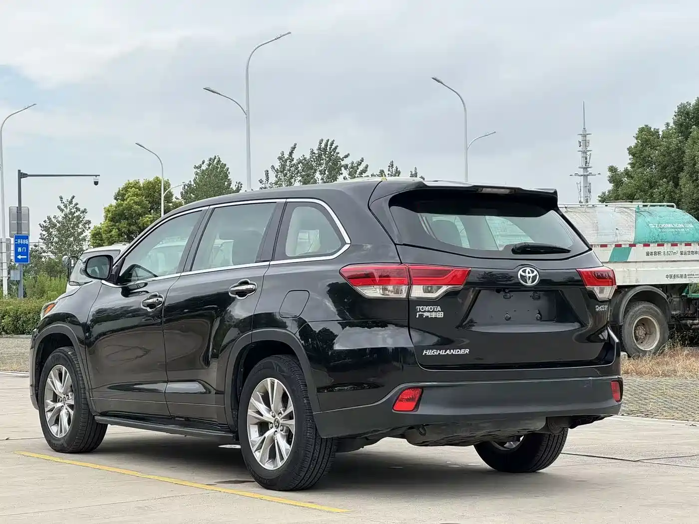 Фото 7 - Toyota Highlander