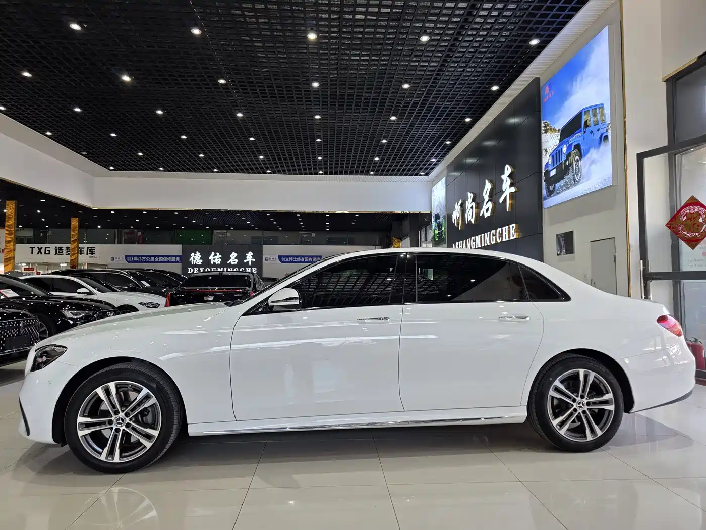 Mercedes-Benz E-Class 2022 E 260 L Sport фото 5