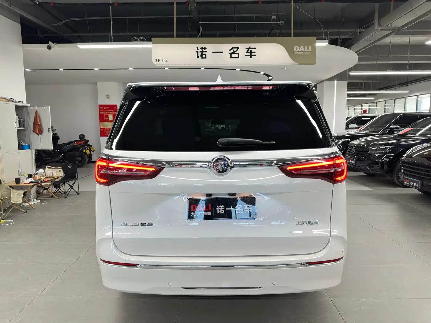 Buick GL8 2023 ES Landmaster Exclusive фото 5