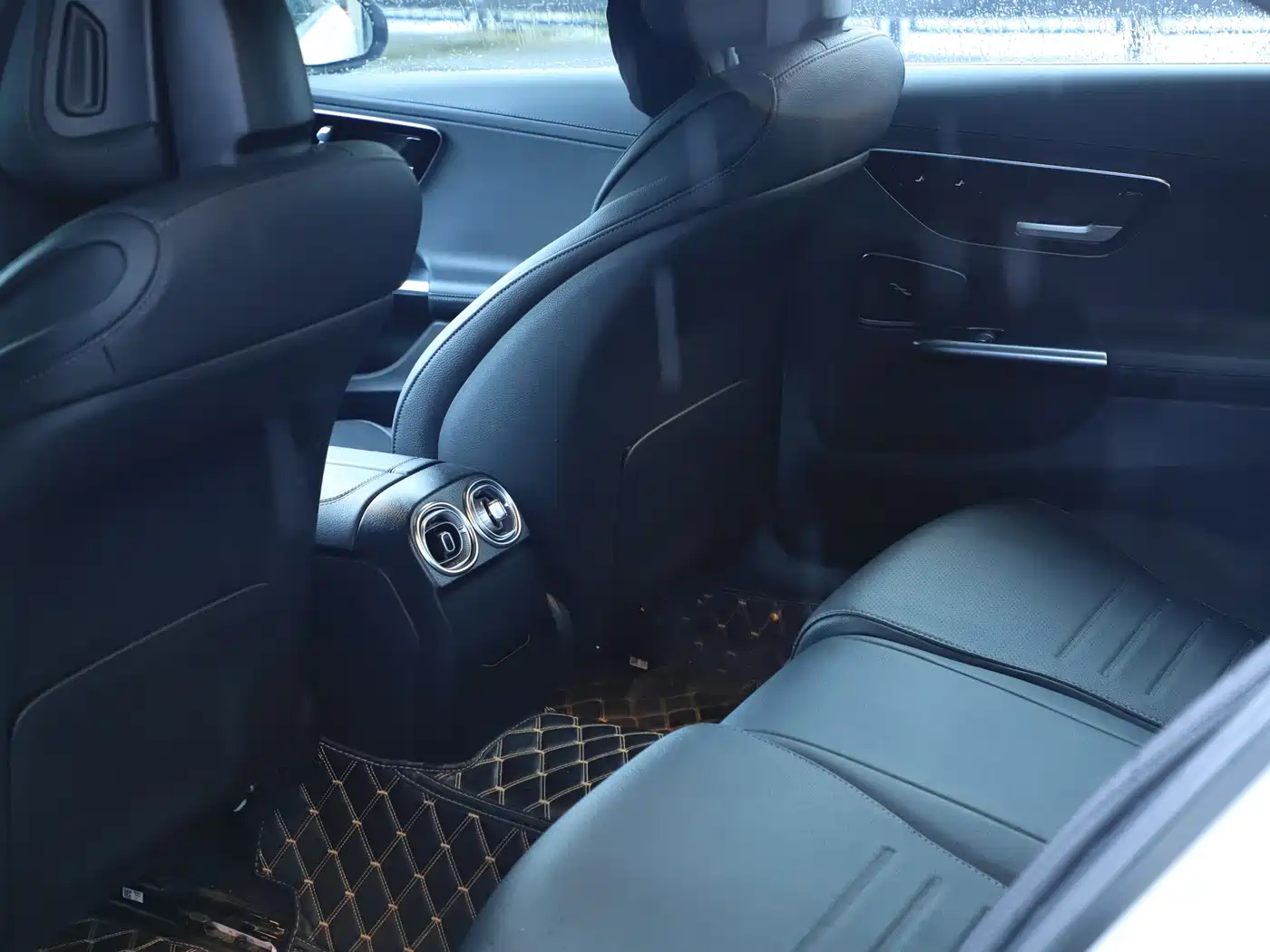 Mercedes-Benz C-Class 2023 C 260 L Sport фото 21