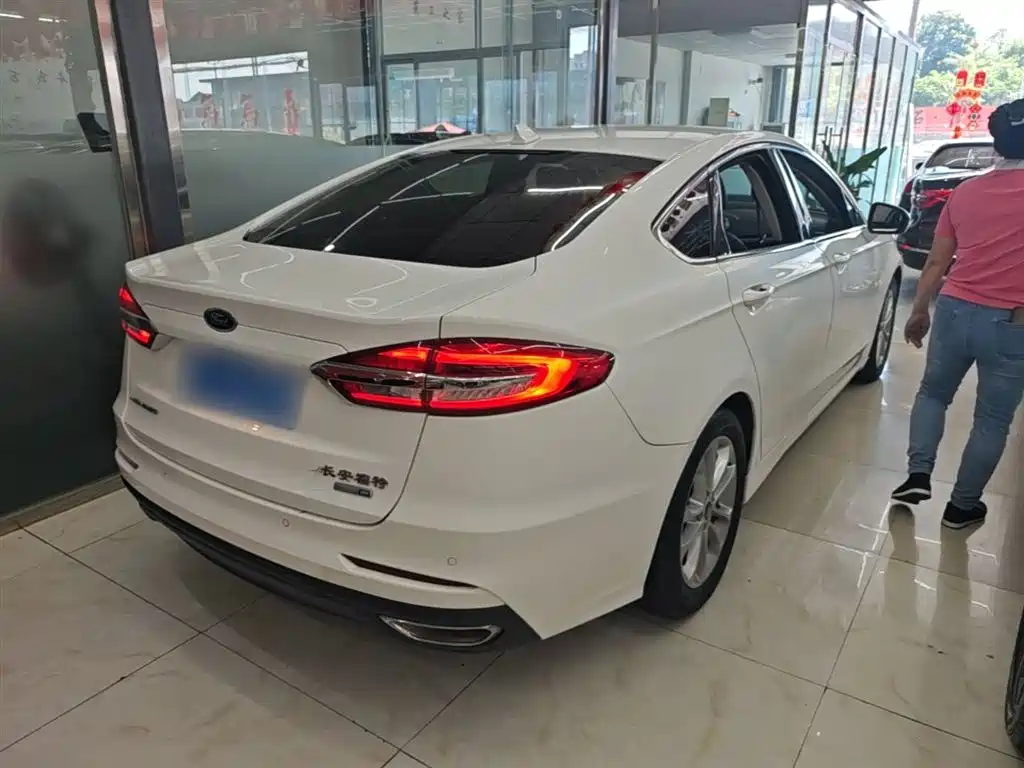 FORD MONDEO
