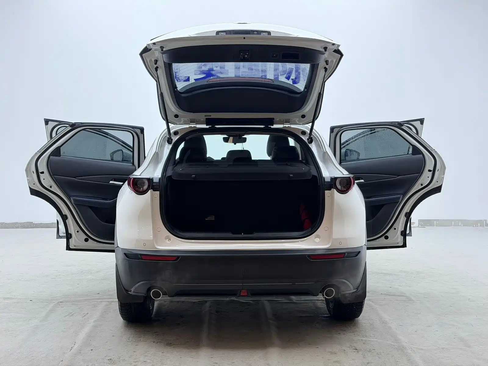 Photo 20 - Mazda CX-30