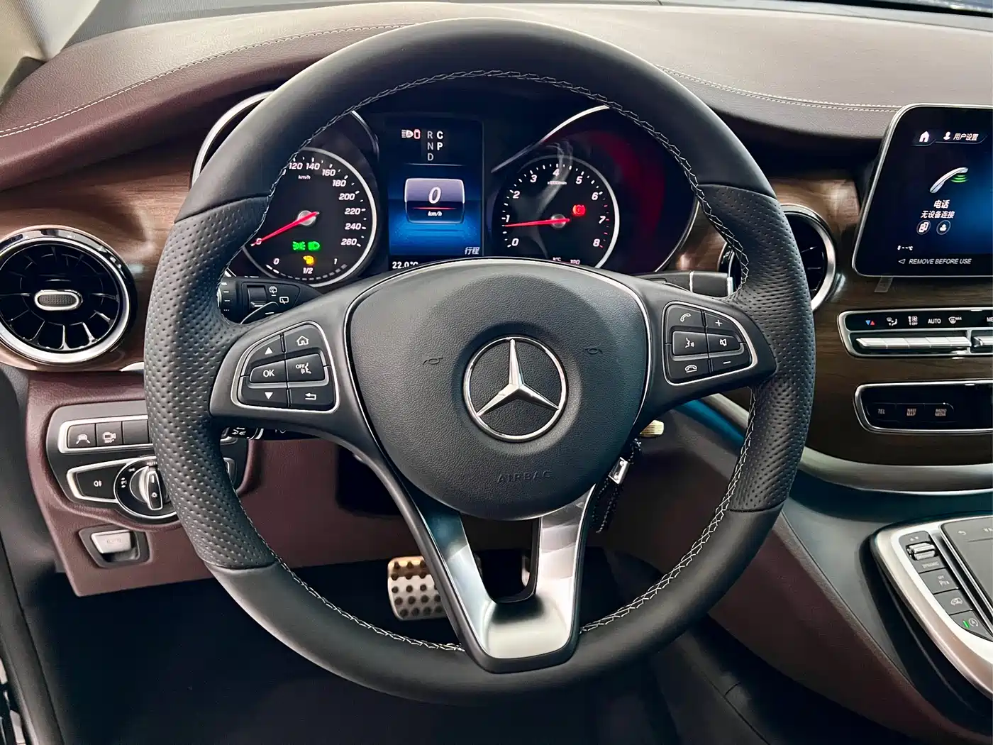 Mercedes-Benz V-Class 2022 V 260 L Long Wheelbase Luxury Edition фото 15