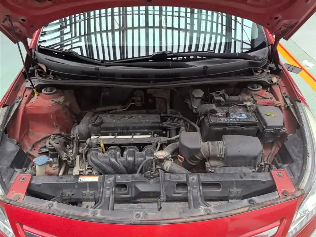 Hyundai Reina 2014 Model 1.6L Automatic TOP фото 20