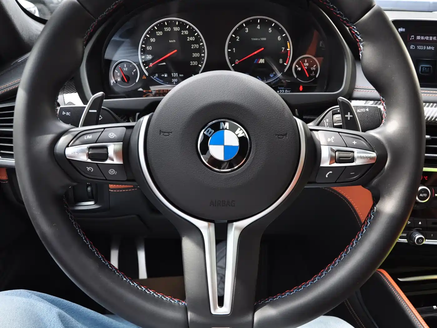 BMW X6 M 2015 X6 M фото 8