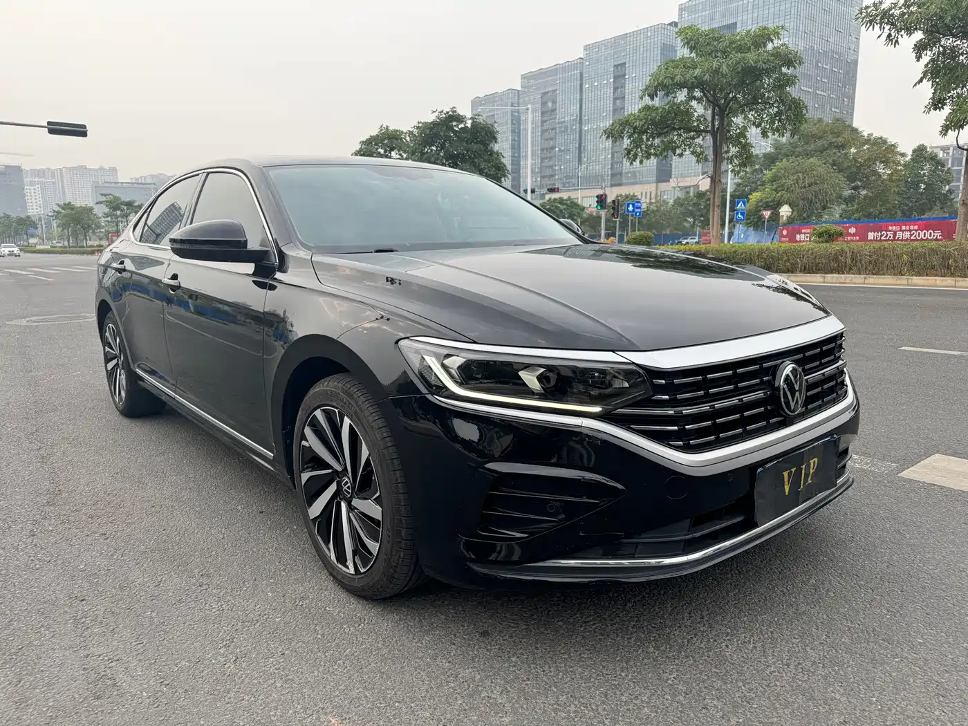 Volkswagen Passat 2023 330TSI Elite Edition фото 3