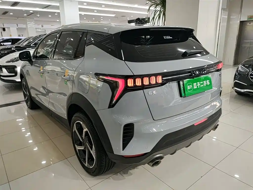 Lynk & Co 06 EM-P 2022 PHEV 84KM Range Pro фото 5