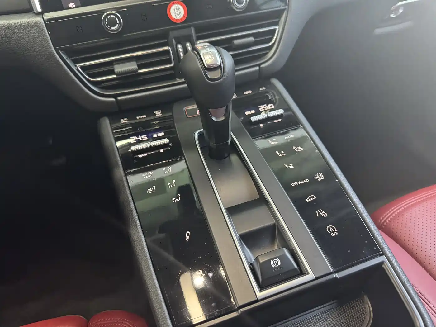 Porsche Macan 2022 Macan 2.0T фото 10