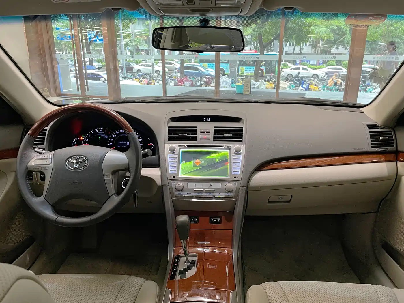 Toyota Camry 2013 200G Classic Luxury Edition фото 16