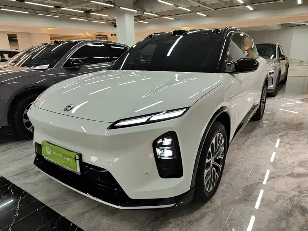 Фото 1 - NIO ES6