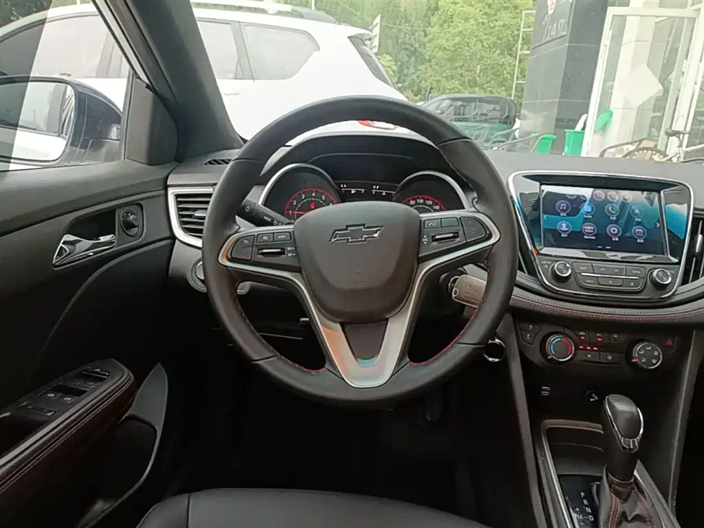 Chevrolet Monza 2019 RS 330T Auto Smooth Edition China VI фото 11