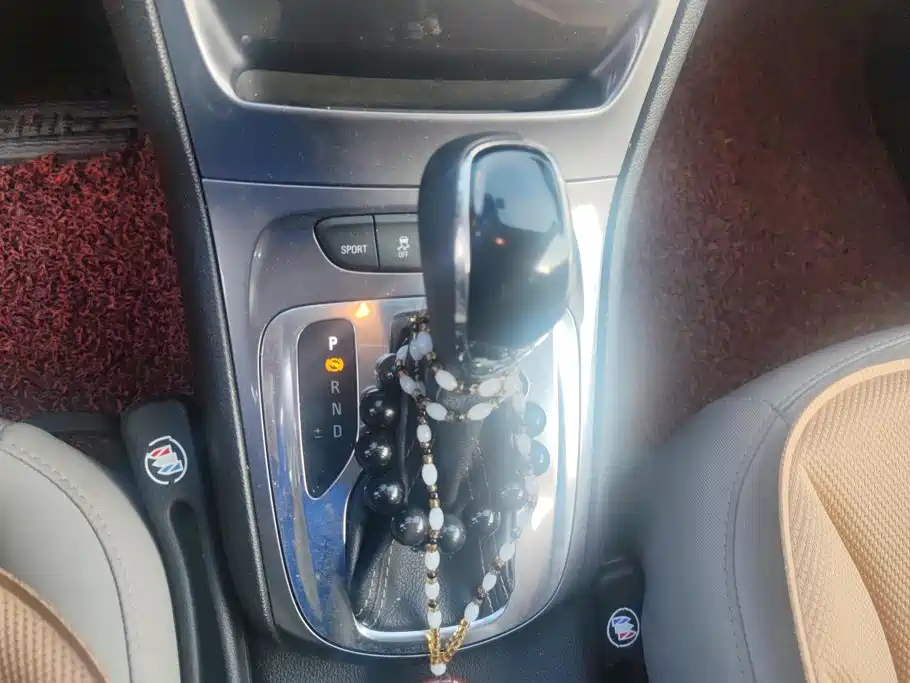 Фото 16 - Buick Verano