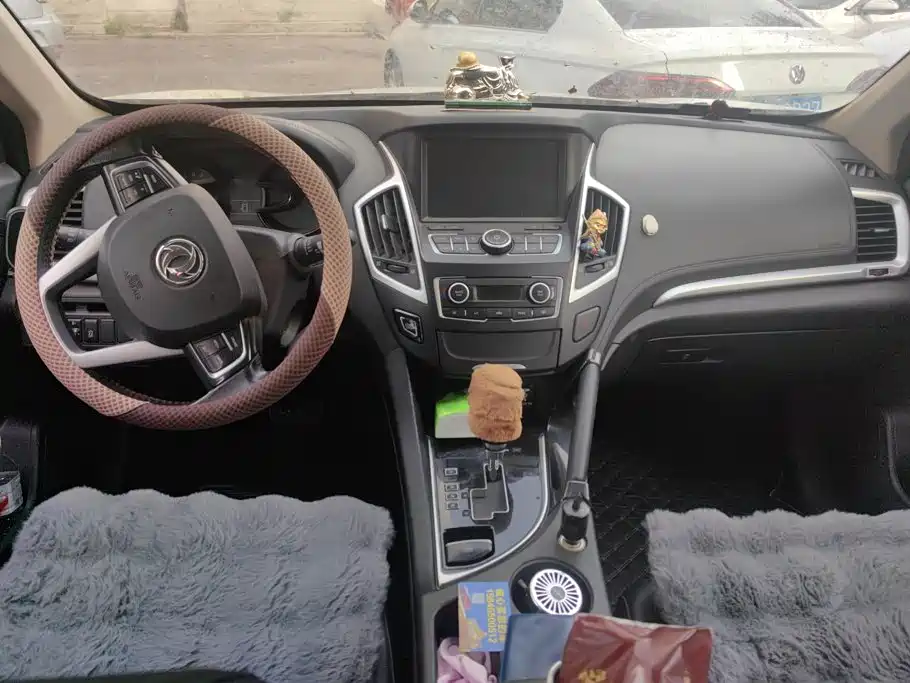 Dongfeng Aeolus Dongfeng Fengshen AX7 2015 2015 2.0L Automatic Smart Ease