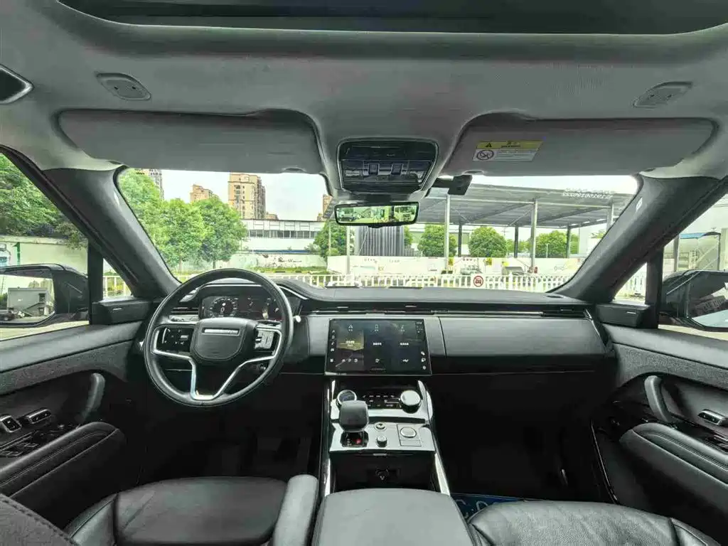 Land Rover Range Rover Sport 2023 360PS S фото 9
