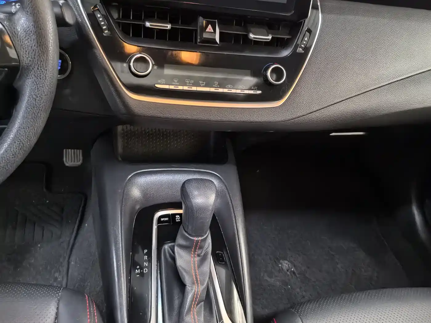 Toyota Corolla 2021 1.2T S-CVT Elite PLUS Edition фото 10
