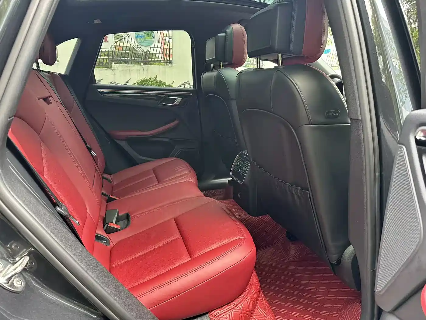 Porsche Macan 2022 Macan 2.0T фото 12