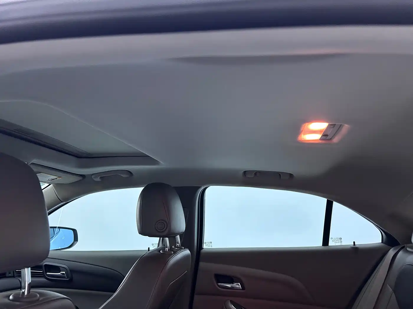 Chevrolet Malibu 2012 2.0L Automatic Comfort Edition фото 21