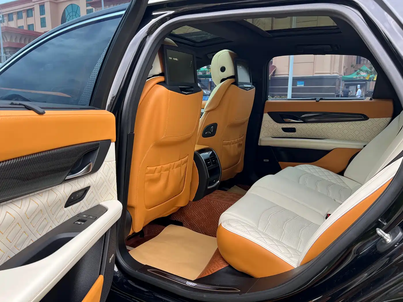Cadillac CT6 2016 40T Leading фото 12