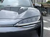 Фото 3 - Zhijie Luxeed R7