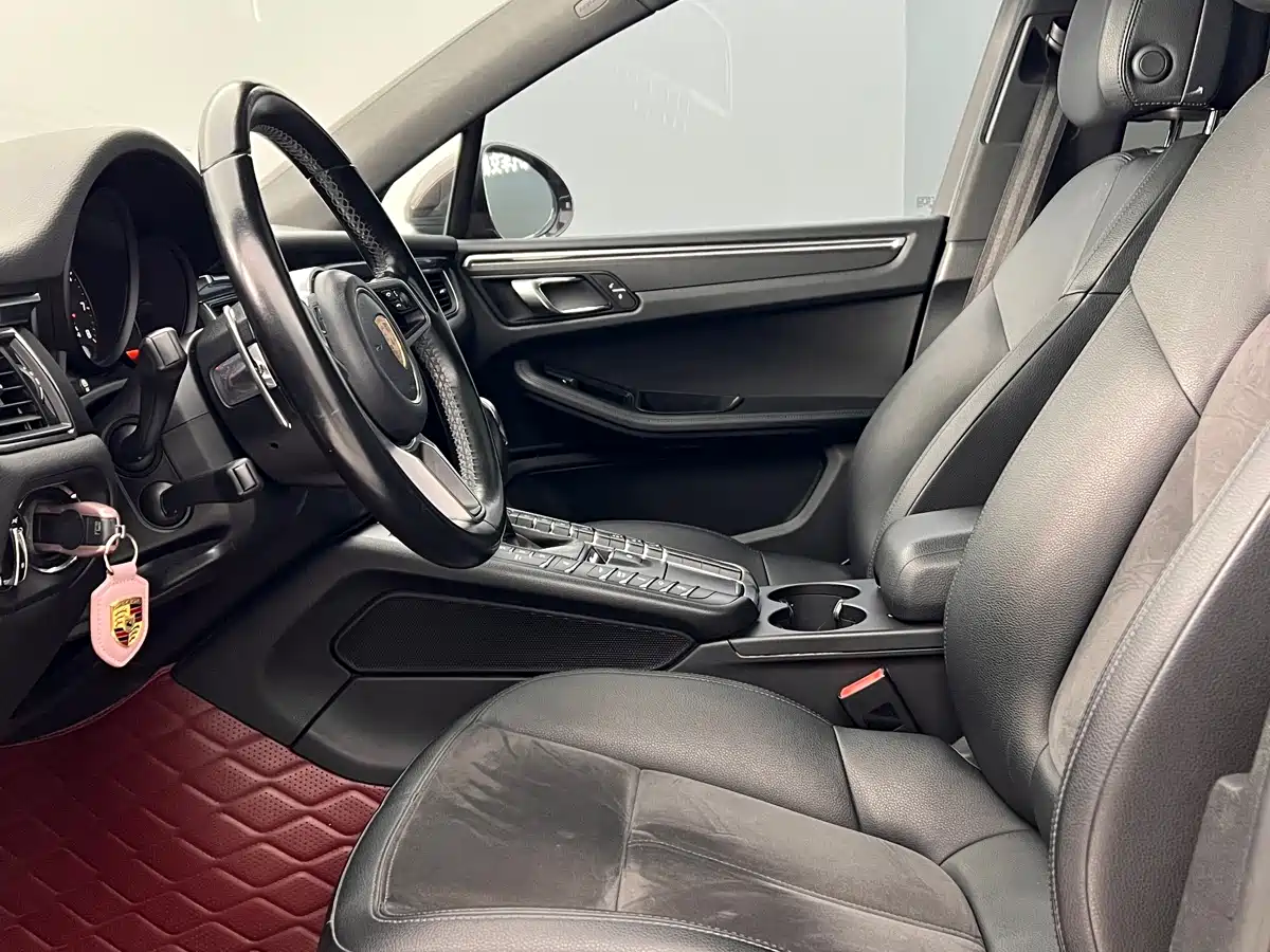 Porsche Macan 2017 Macan 2.0T фото 14