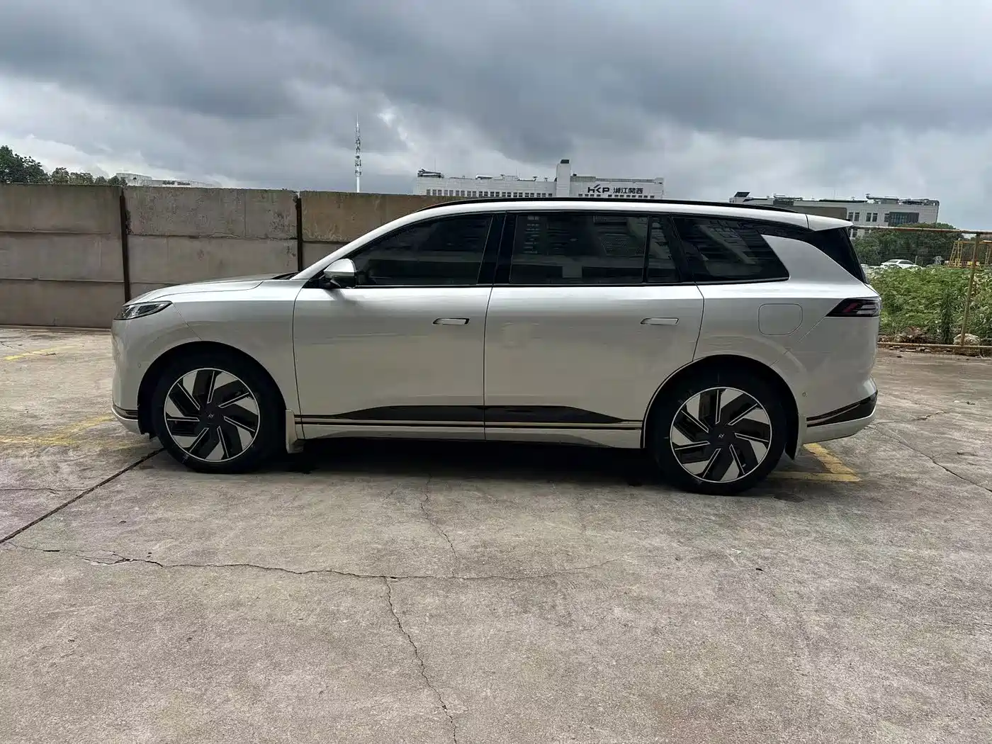 Dongfeng Yipai eπ008 2025 2025 210Max Extended Range 5-Seater