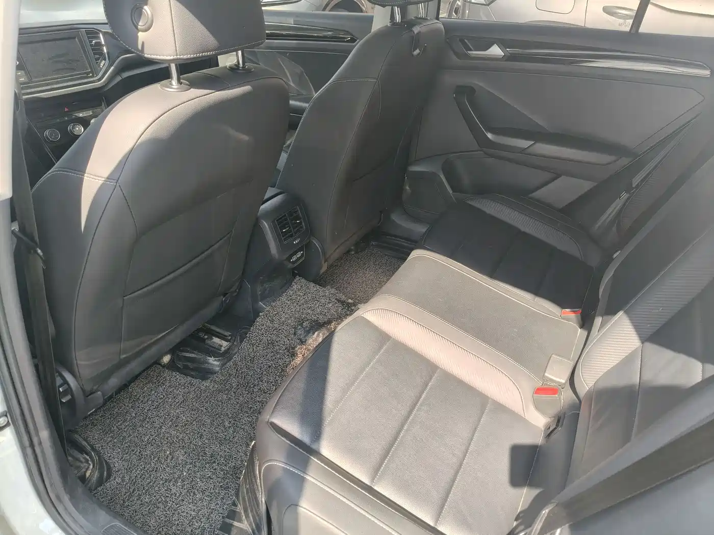Volkswagen T-ROC 2020 280TSI DSG 2WD Comfort фото 3