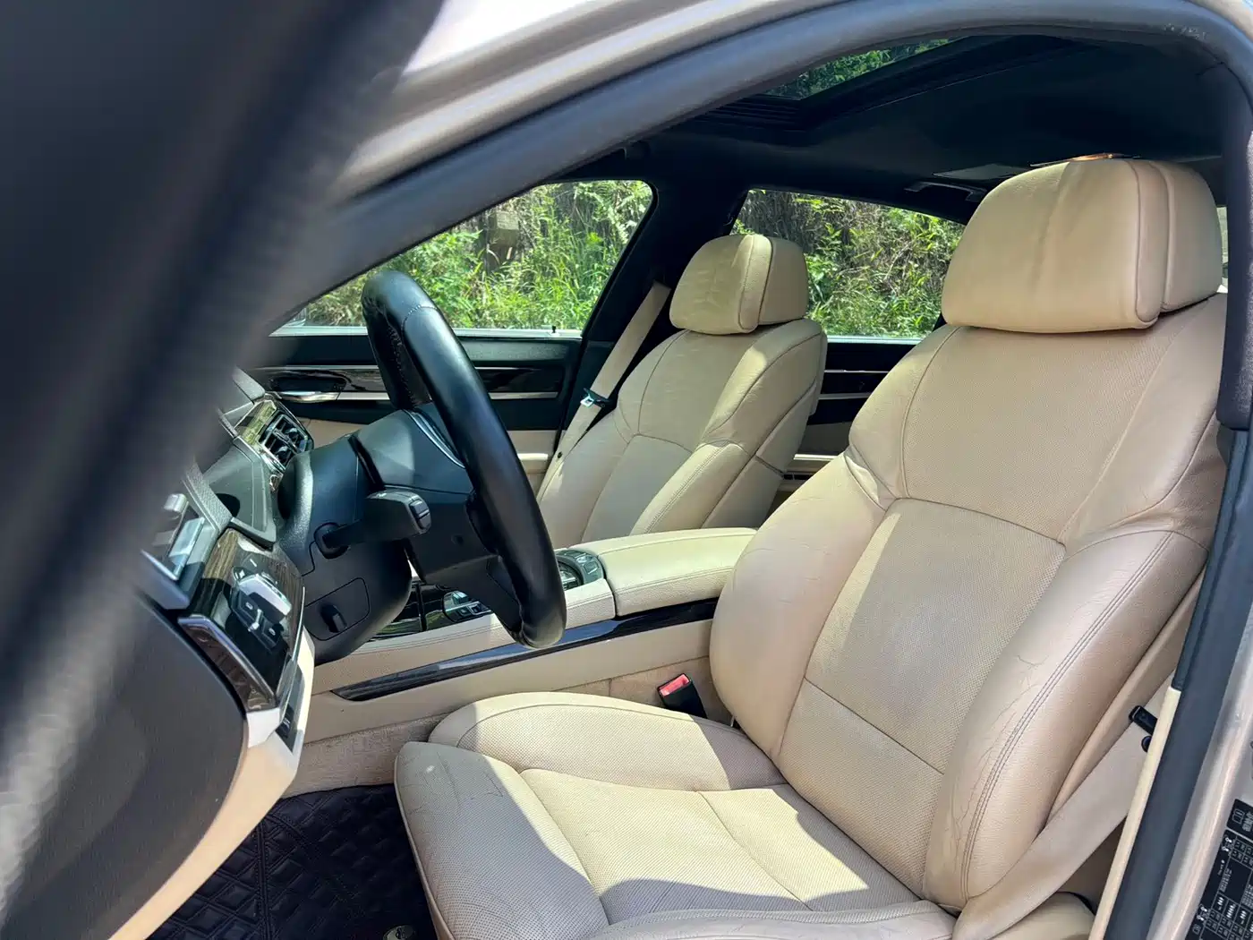 BMW 7 Series 2010 2009 740Li Premium