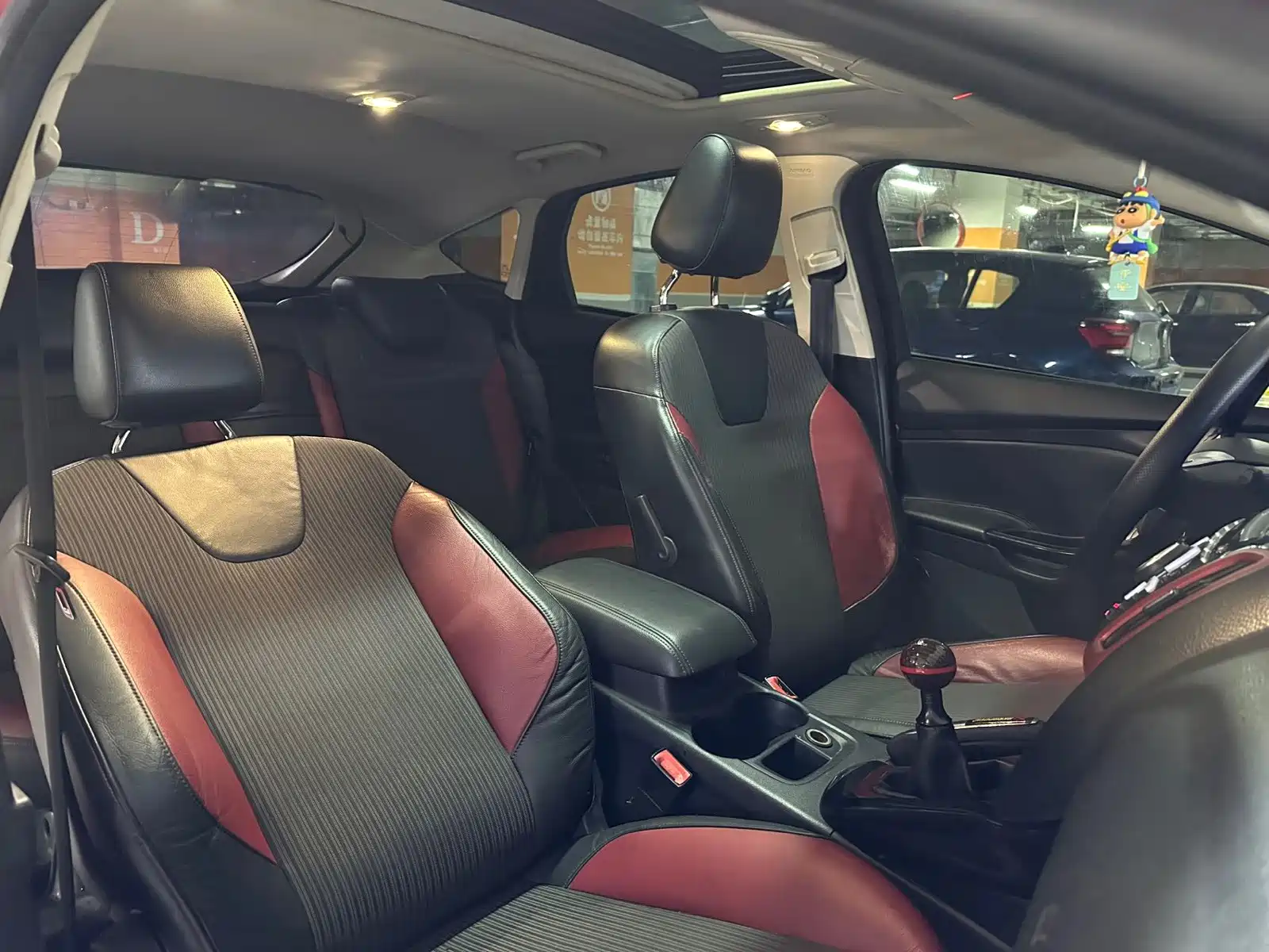 Photo 9 - Ford Focus
