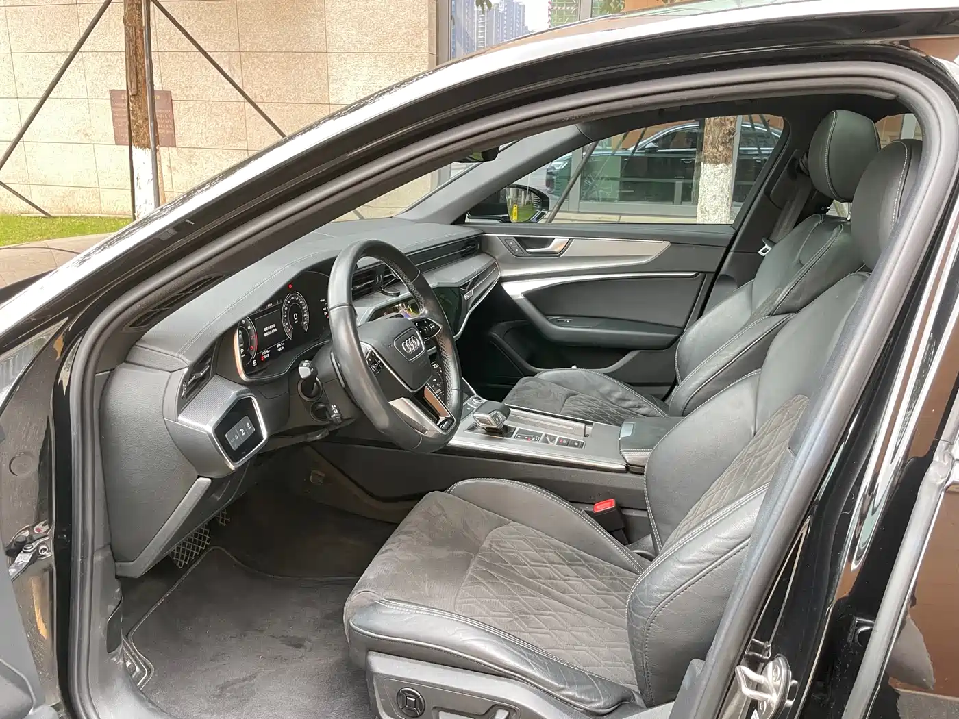 Audi A6L 2021 45 TFSI Exclusive Elegance фото 6