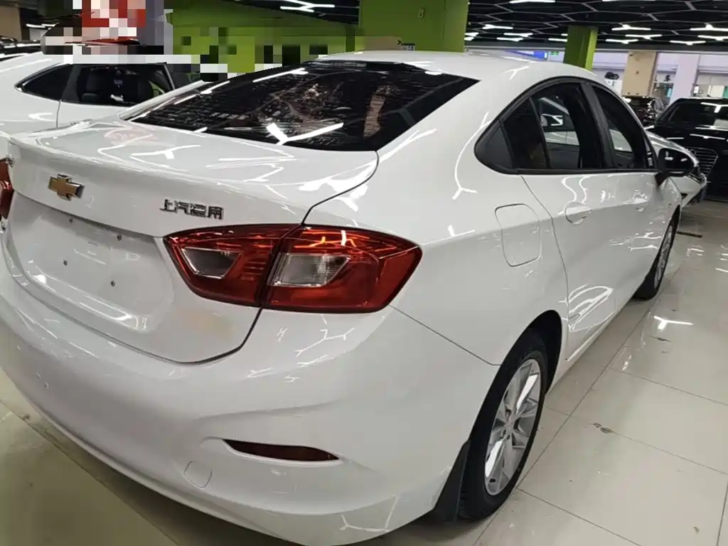 Chevrolet Cruze 2018 2018 320 Automatic Pioneer Sunroof Edition