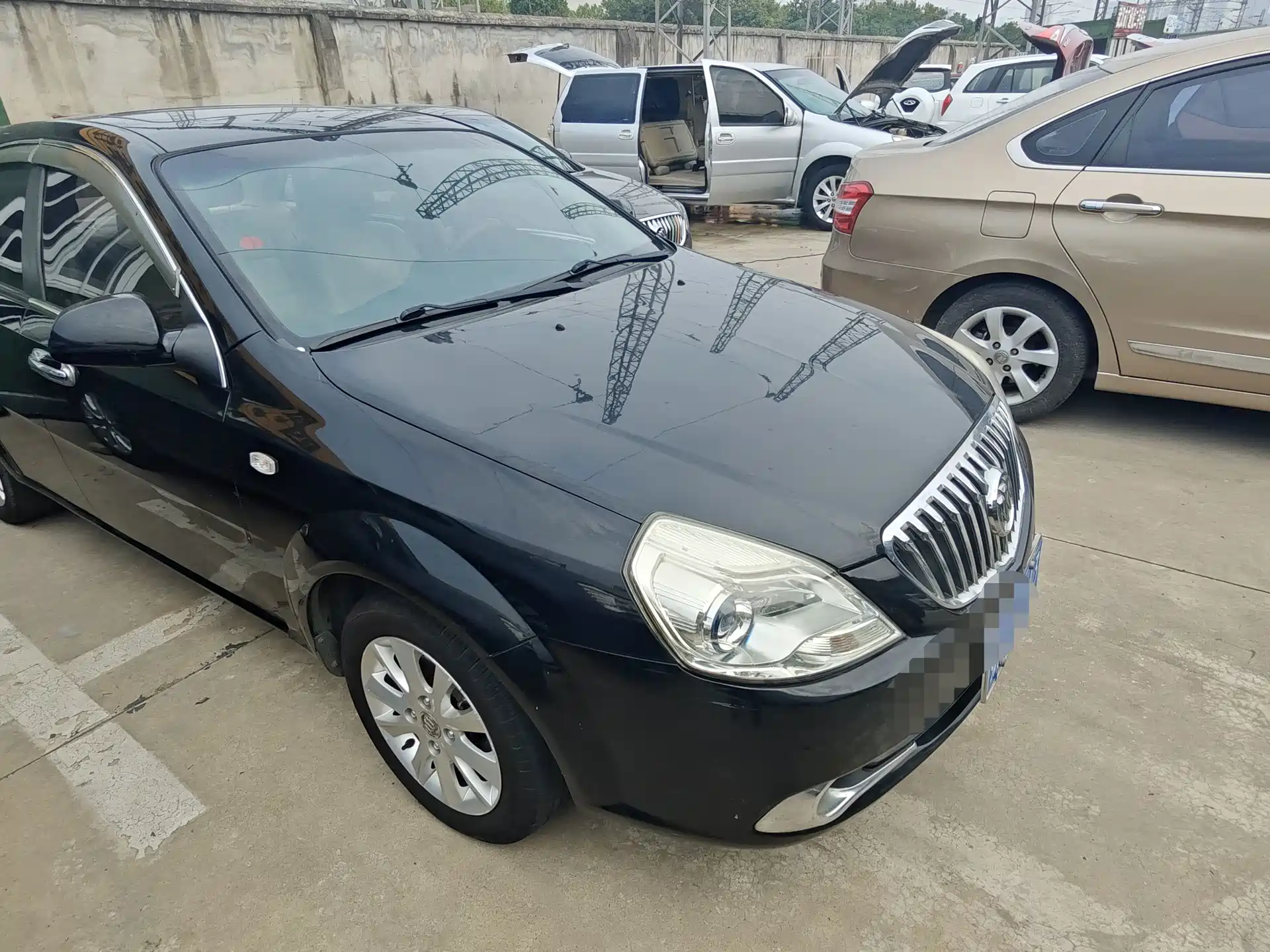 Photo 3 - Buick Excelle
