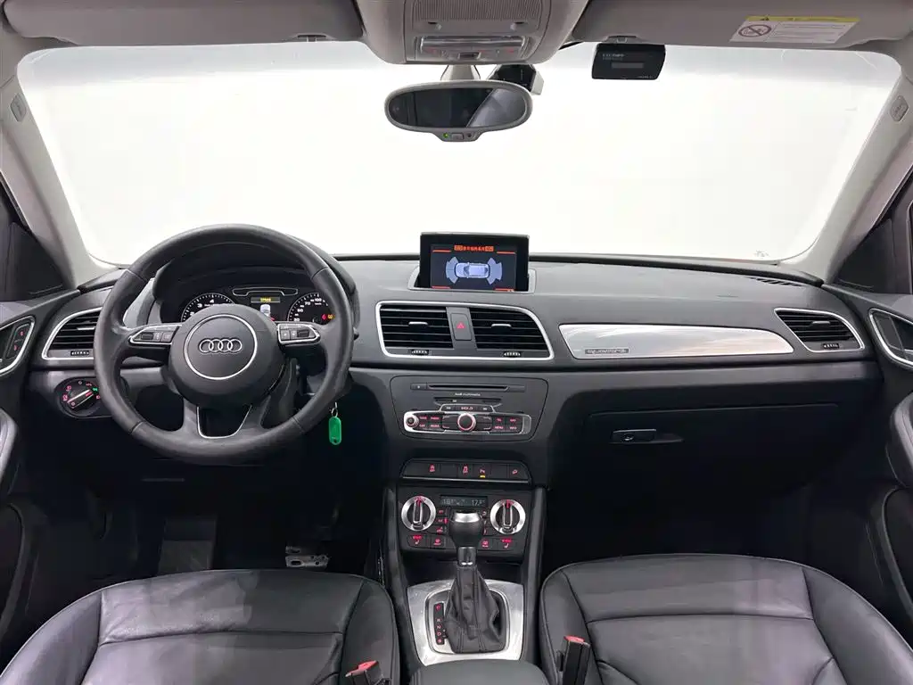 Audi Q3 2015 35 TFSI quattro Technology фото 13