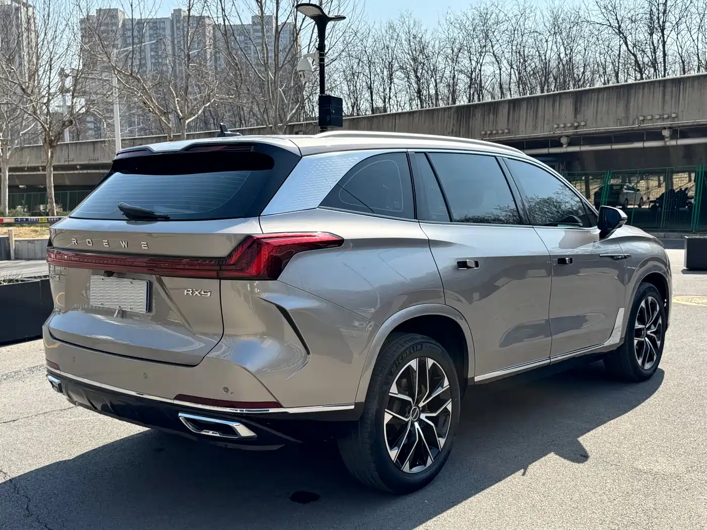 ROEWE RX9