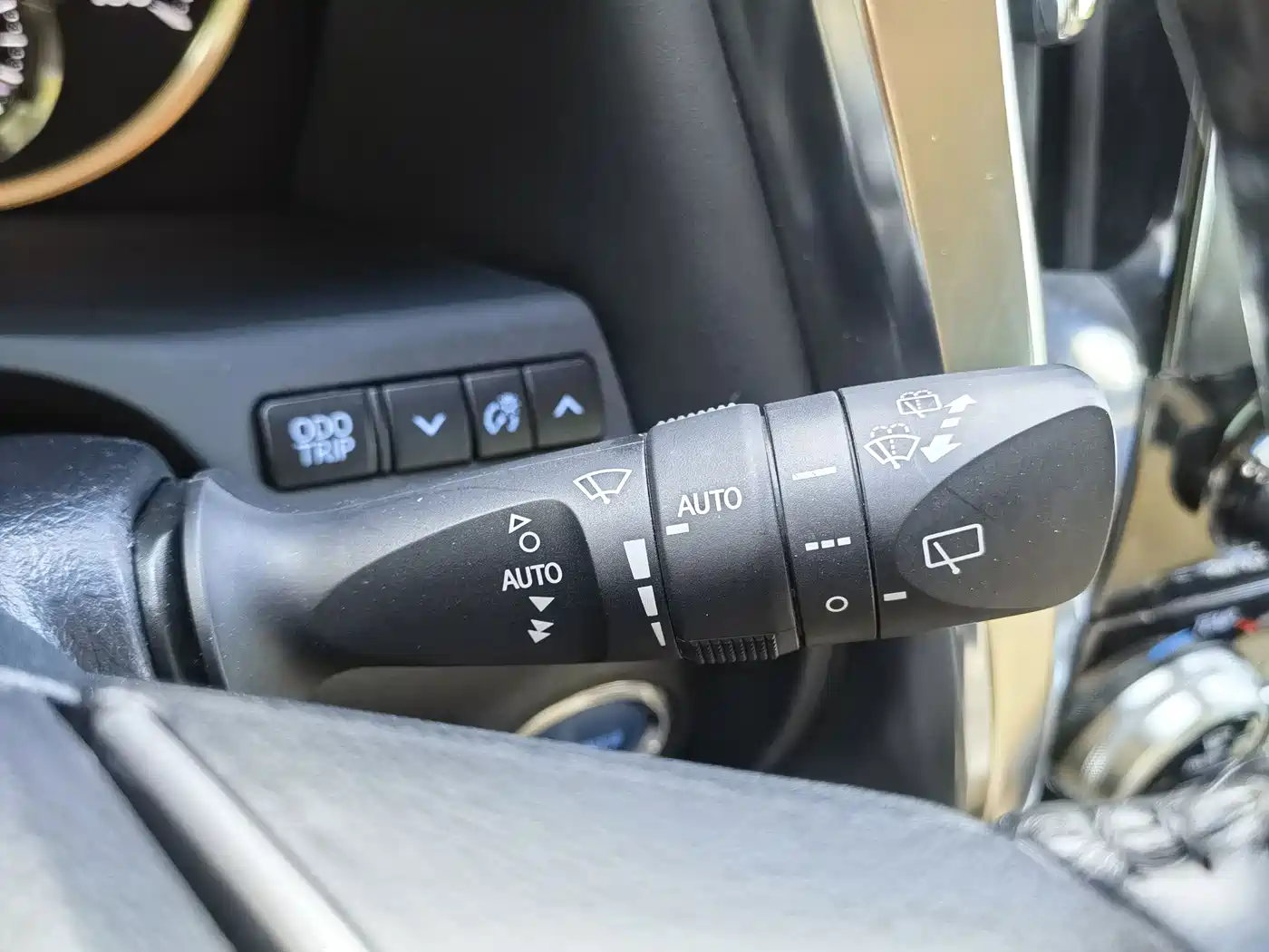 Toyota Vellfire 2020 Twin Engine 2.5L HV Premium Edition фото 21