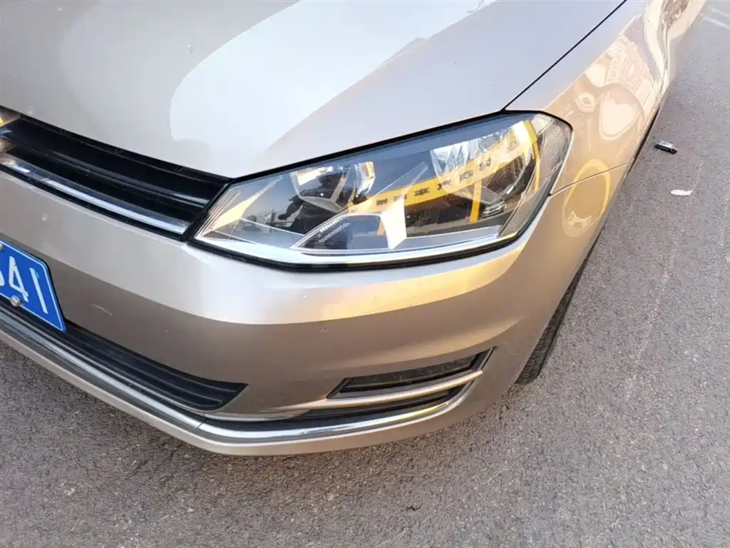 Volkswagen Golf 2015 1.6L Automatic Comfort фото 24