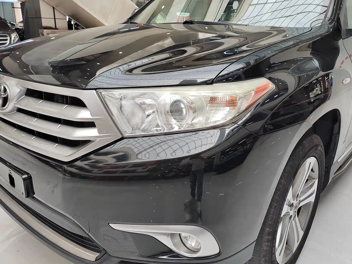 Фото 13 - Toyota Highlander