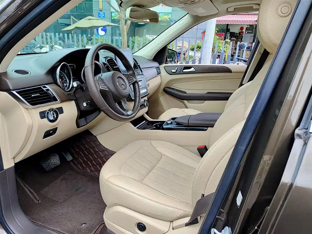 Mercedes-Benz GLE 2016 GLE 320 4MATIC Dynamic фото 7