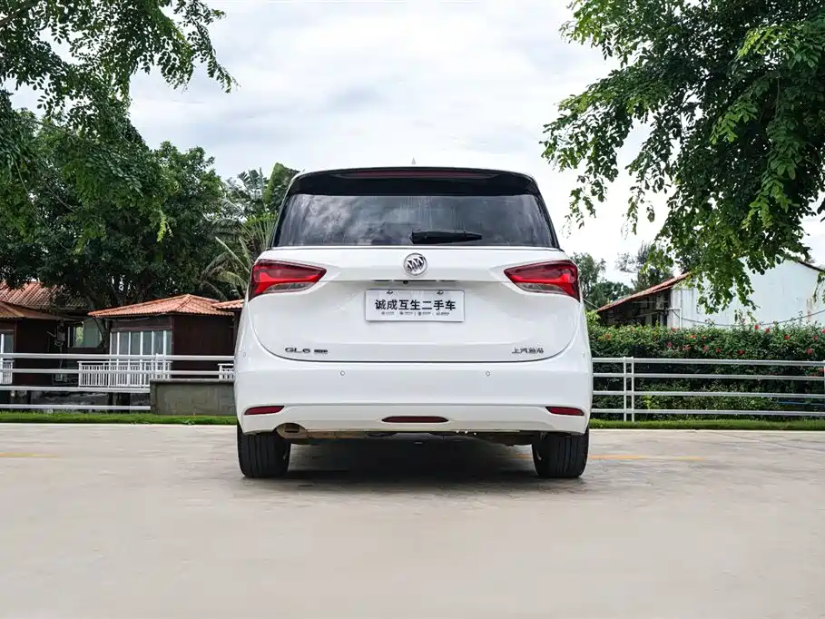 Buick GL6 2018 18T 6-Seater Premium фото 7