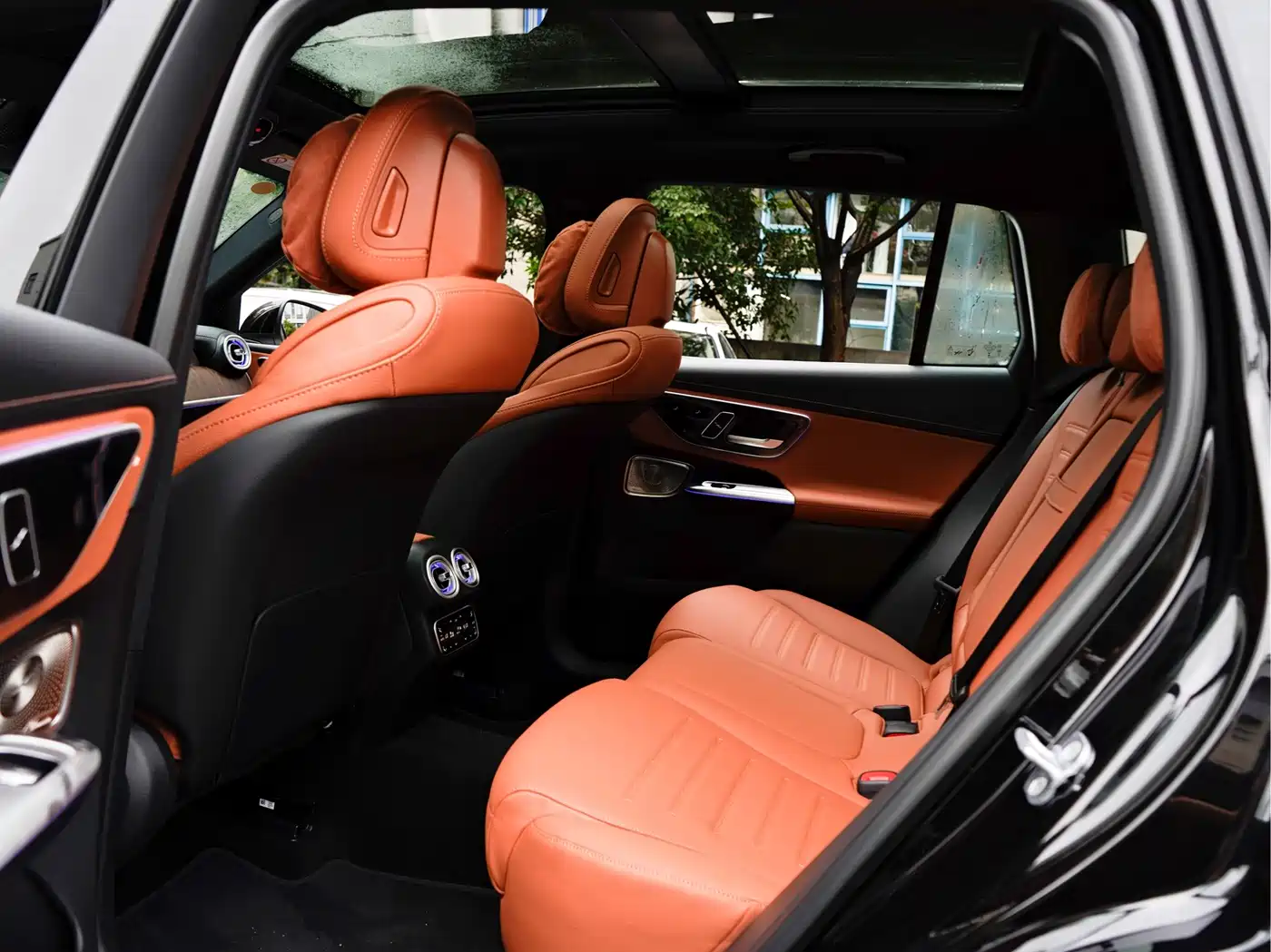 Mercedes-Benz GLC 2026 2025 GLC 300 L 4MATIC Dynamic 5-seater