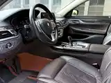 صورة 4 - BMW 7 Series