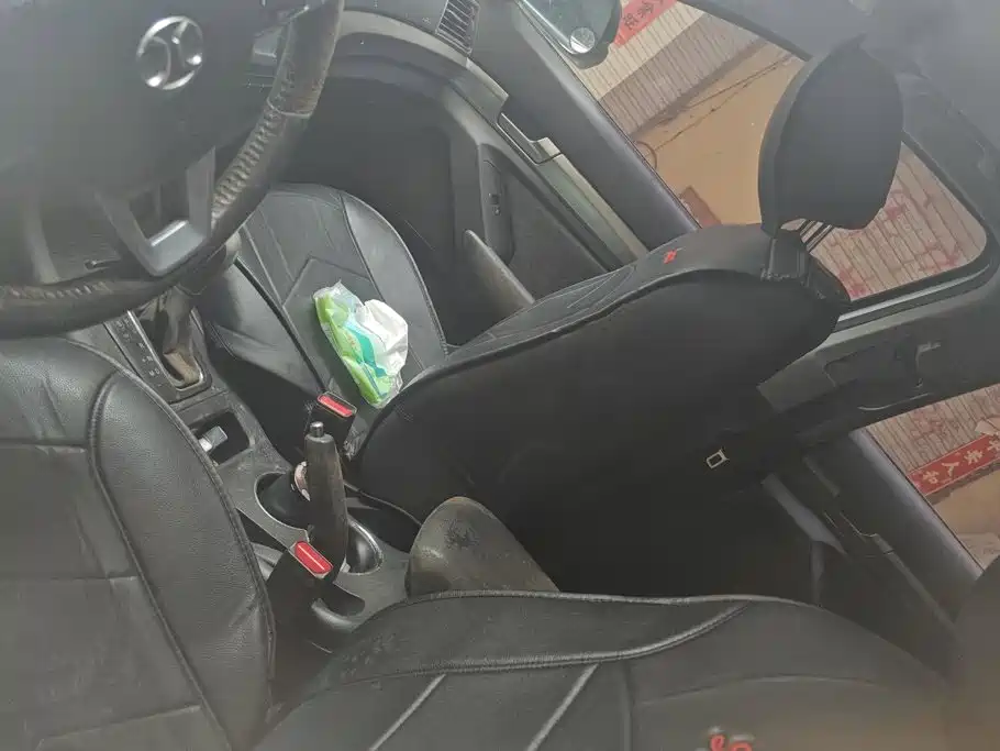 BAIC Senova X65 2015 2015 2.0T Automatic Elite